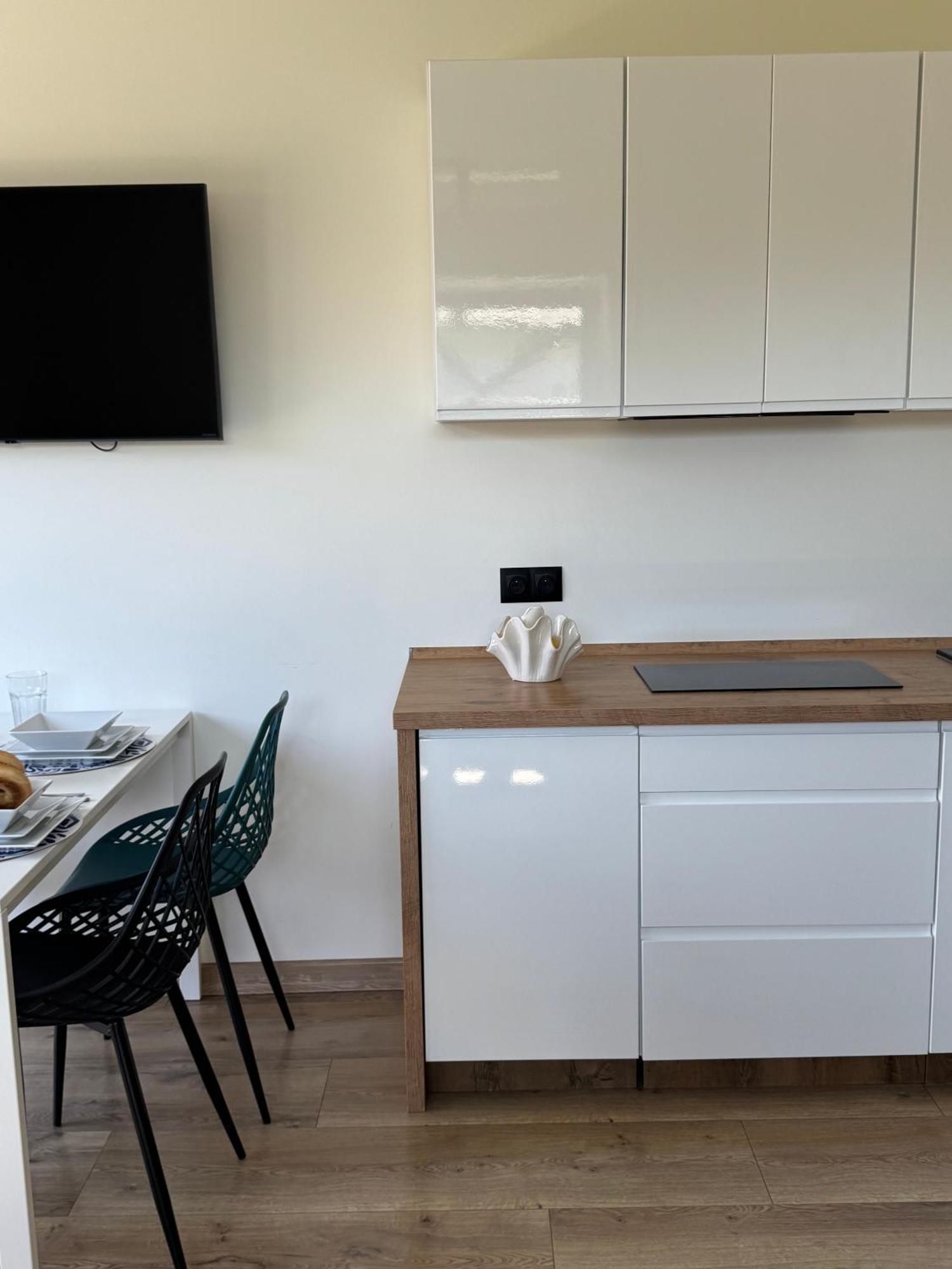 Karwia Marina Apartamenty Buitenkant foto