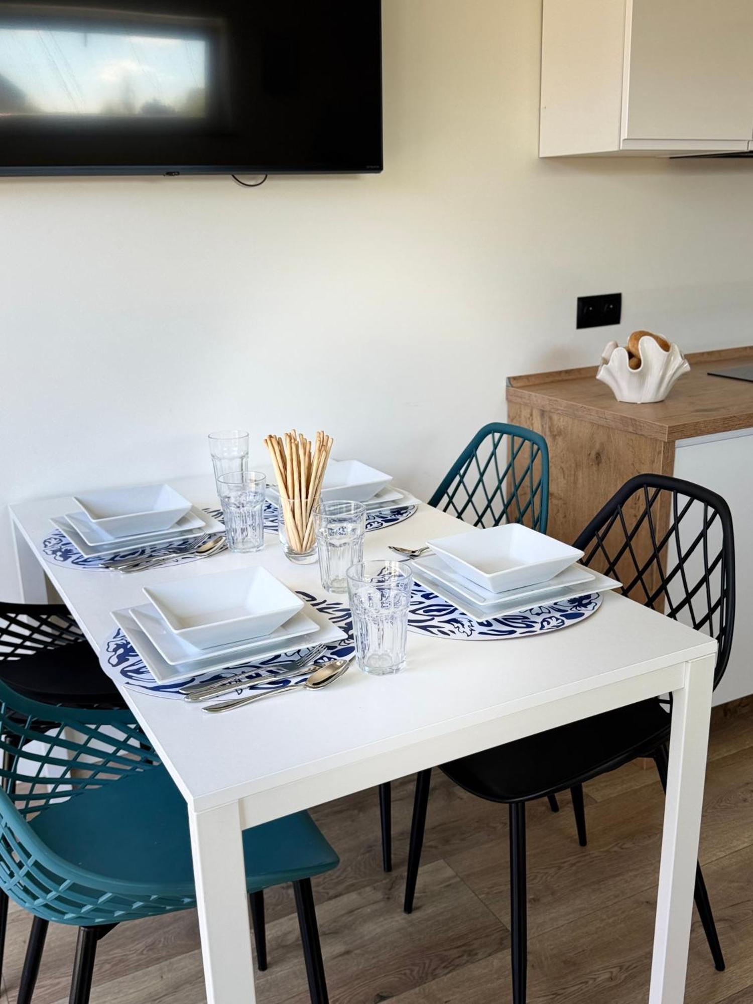 Karwia Marina Apartamenty Buitenkant foto
